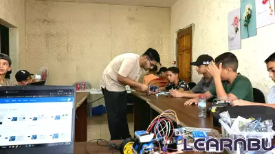 Gaza Students Push Forward in Tech Despite Severe Equipment Shortages
