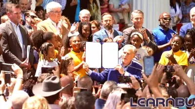 Texas Governor Signs Landmark School Choice Legislation